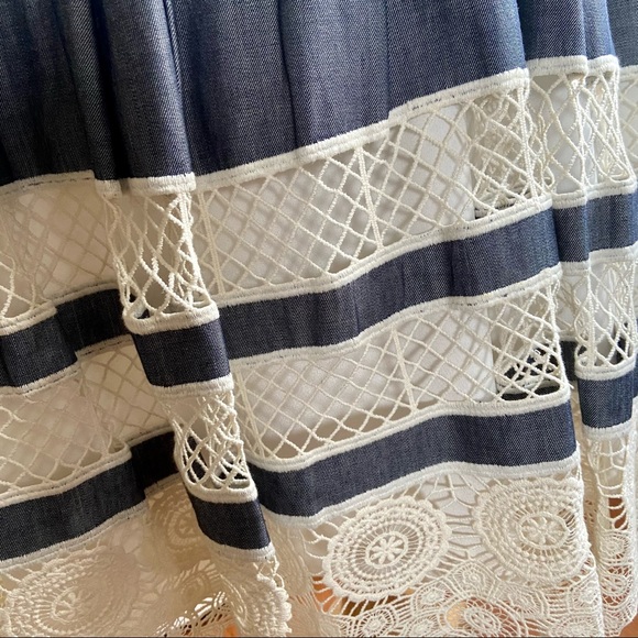 Ann Taylor Blue & Ivory Lace Skirt - Picture 2 of 9